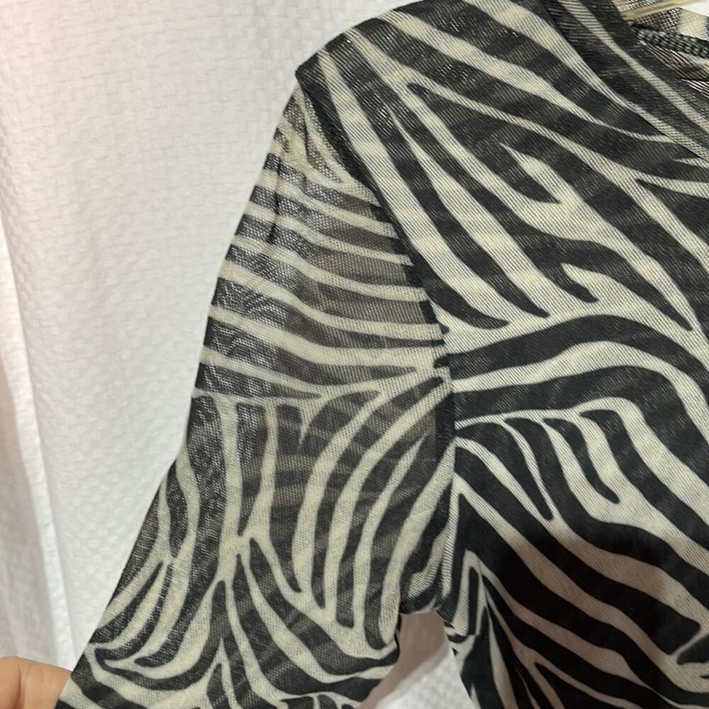 Sweet Pea M black white double layer zebra print top 💯 nylon stretch euc - Picture 3 of 8